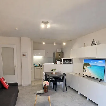 Le Bricka Cosy Proche Et Centre Apartament